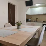 Lovely With Courtyard شقة مانغاليا