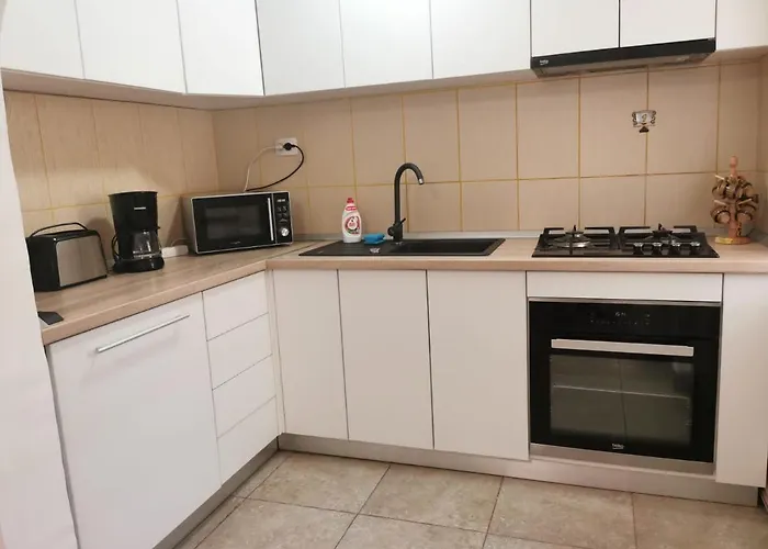 Lovely With Courtyard