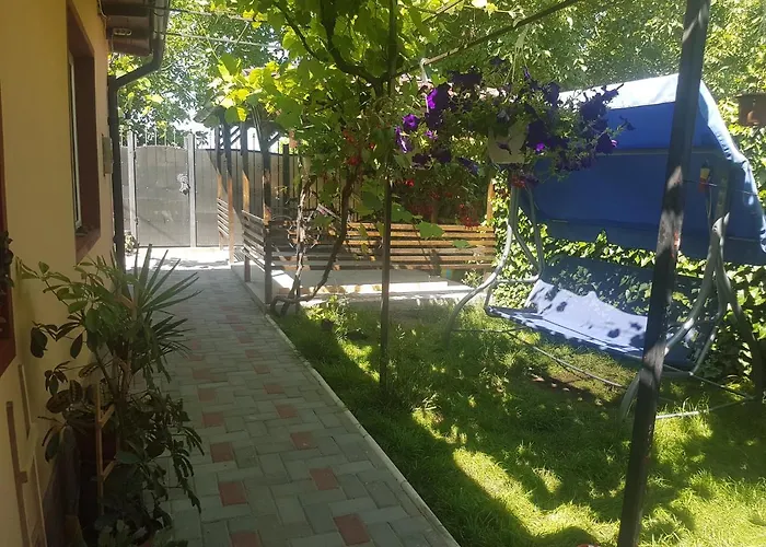 Lovely With Courtyard Mangalia